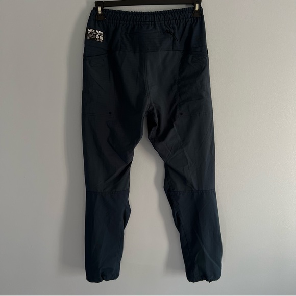 Men’s Nike Dri-FIT APS Woven Pants - Picture 5 of 11